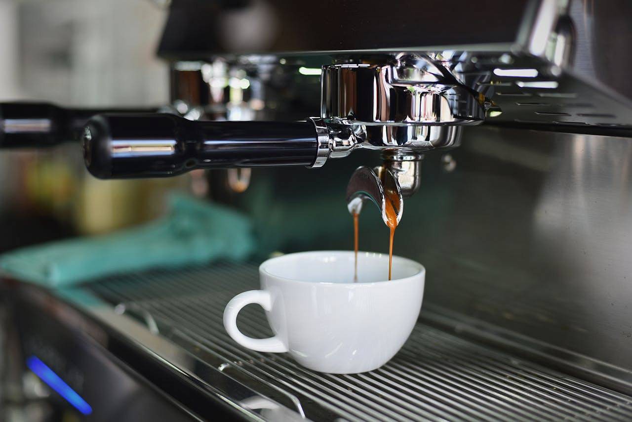 De 9 beste koffiemachines voor de horeca in 2026 Voorbeeld koffiemachine in horeca.jpg